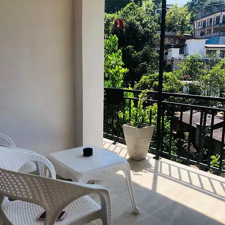 Kandy Dilruk Homestay Екстер'єр фото