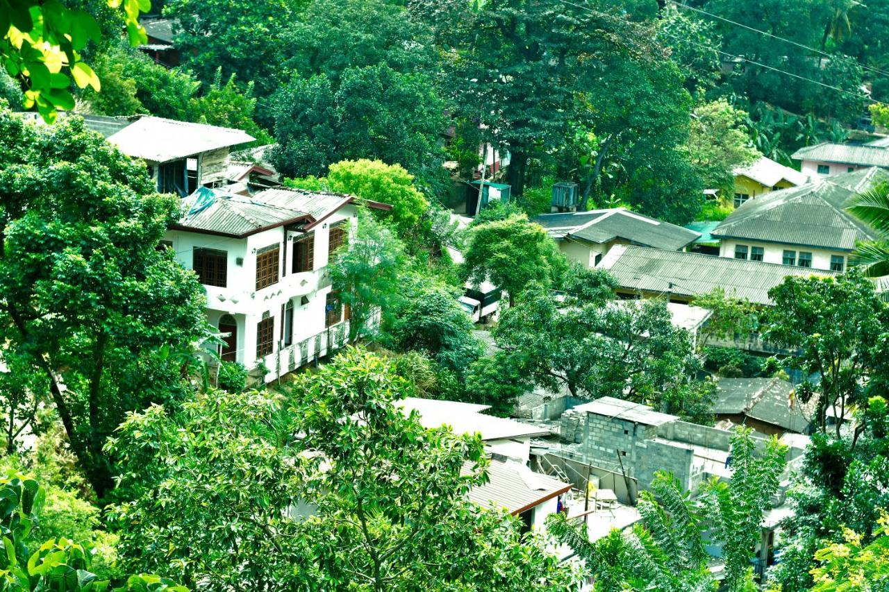 Privatunterkunft Dilruk Kandy
